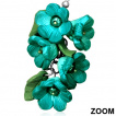 Boucles d'oreilles  fleurs bleues turquoise et feuilles en fimo