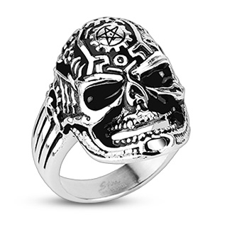 Bague acier tte de dmon  motifs engrenage et pentagramme