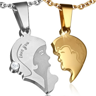 Paire de pendentifs acier demi-coeurs avec couple d'amoureux