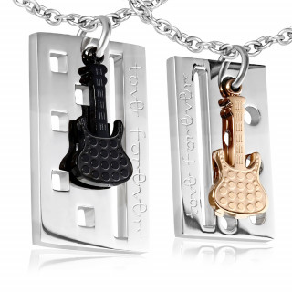 Paire de pendentifs en acier avec plaque "love forever" et guitare